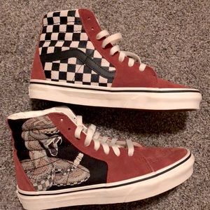 Vans Sk8 Hi Sneaker Desert Snake Chili Oil Size 6 men’s/ 7.5 womens.